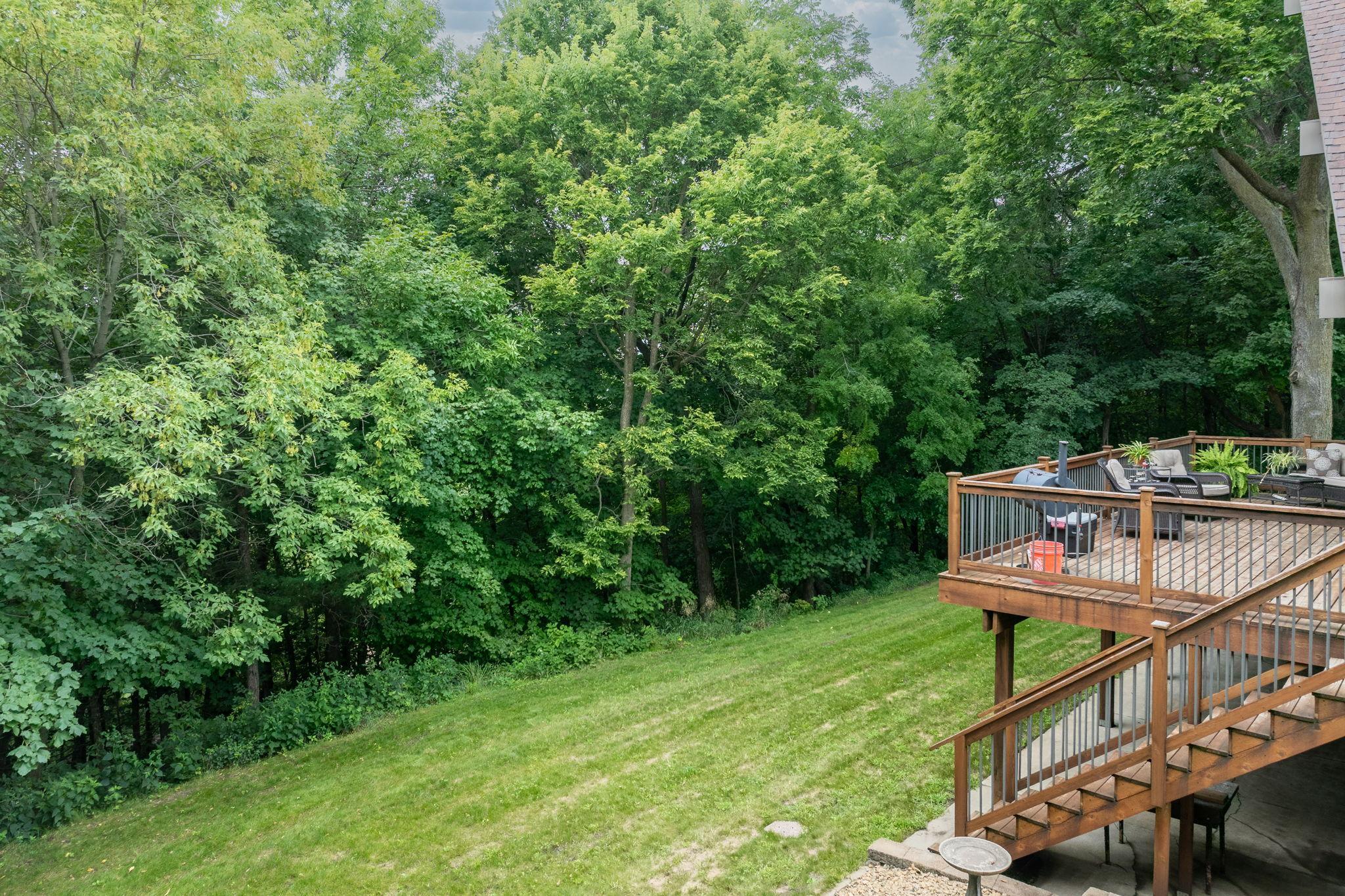 57-web-or-mls-314-meadow-woods-dr.jpg