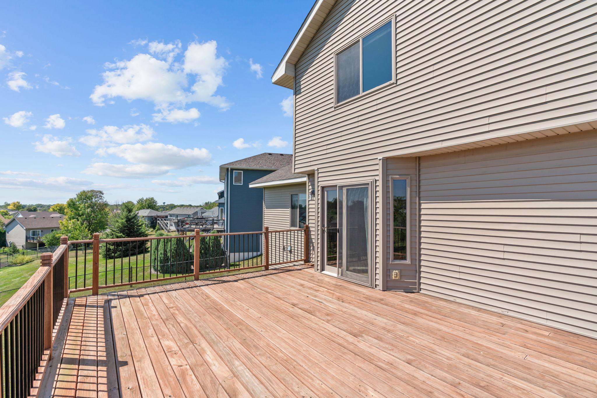 11-web-or-mls-930 Aspen Cir-11.jpg
