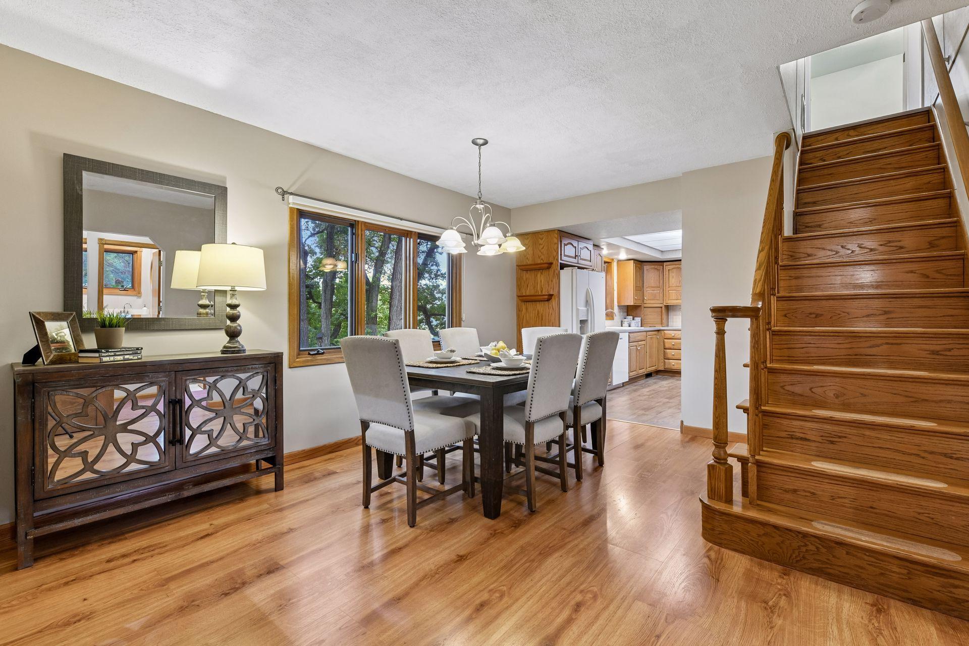 Enjoy hosting everything from Sunday brunches to holiday gatherings in the Dining Room.