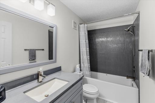 7856 Heinbuch Trail, Woodbury, MN 55125