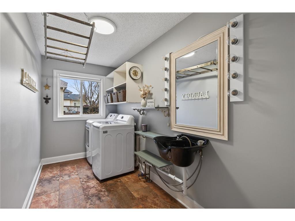 Main level laundry room