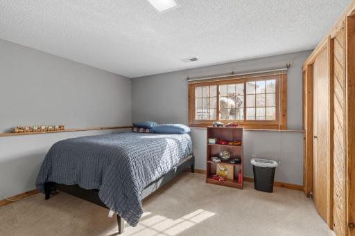 4717 Covington Circle, Eagan, MN 55122