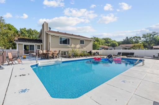 4717 Covington Circle, Eagan, MN 55122