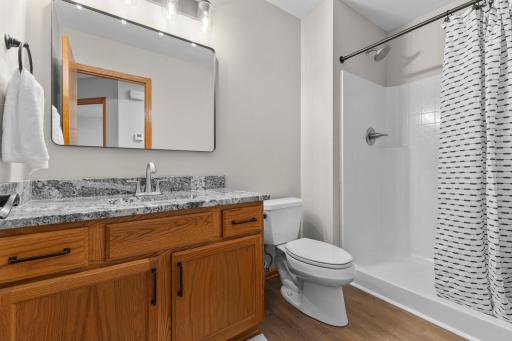 33-web-or-mls-8488 Powers Pl -159.jpg
