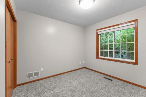 29-web-or-mls-8488 Powers Pl -134.jpg