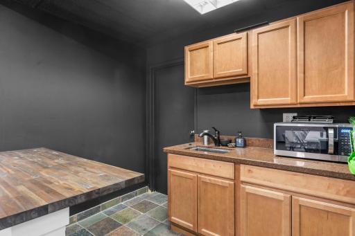 1620 98th Street W, Bloomington, MN 55431