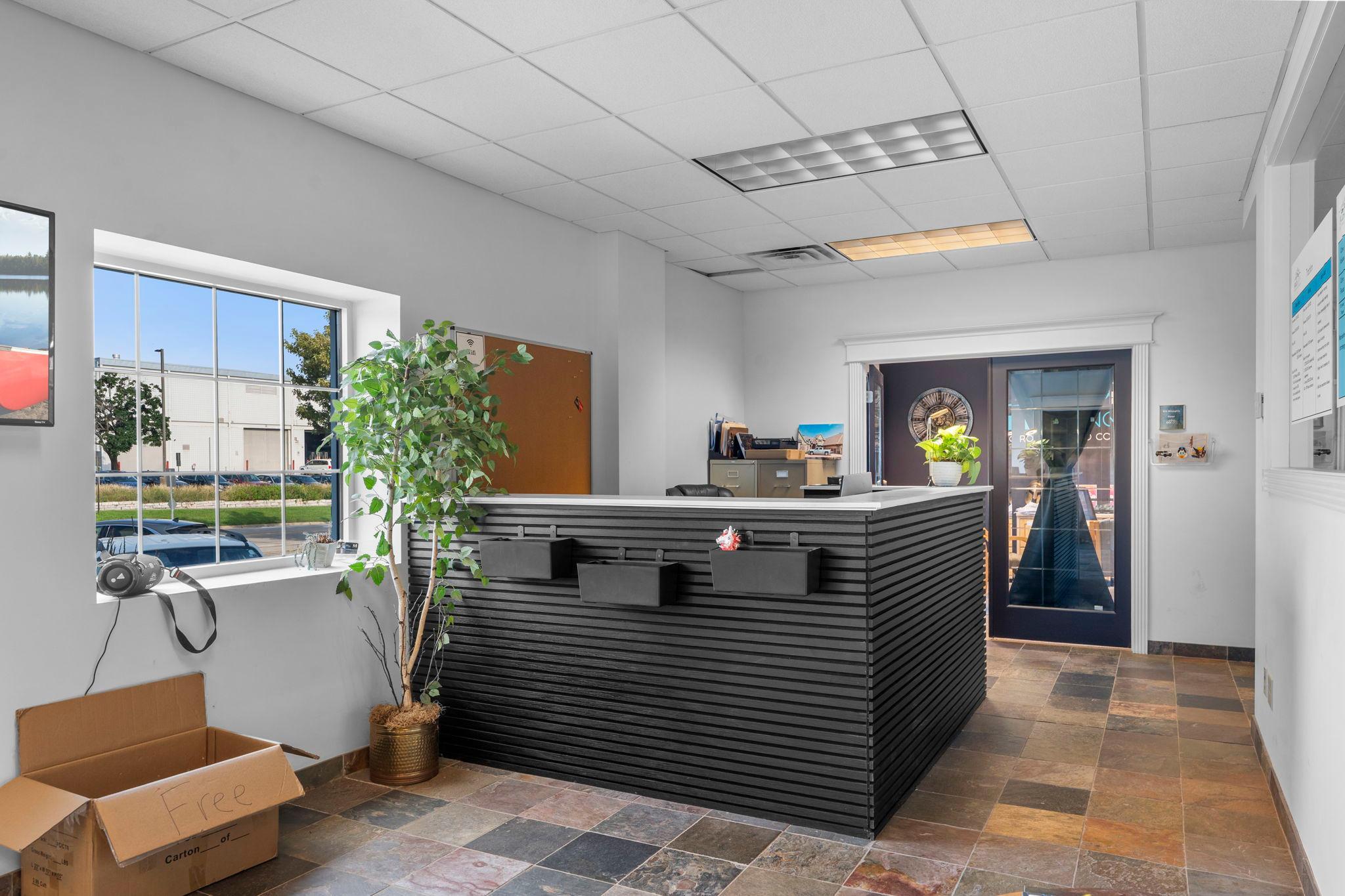 7-web-or-mls-1620 W 98th St-10.jpg