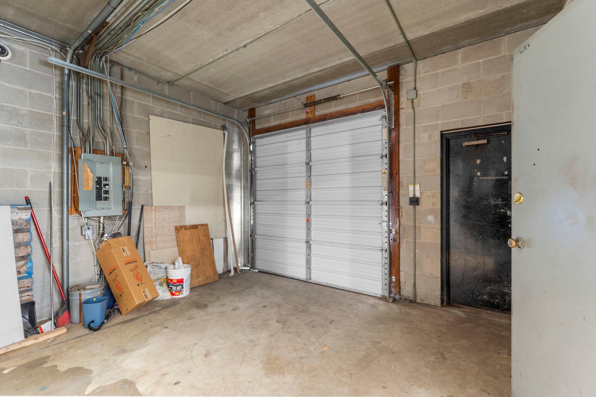 39-web-or-mls-1620 W 98th St-168.jpg