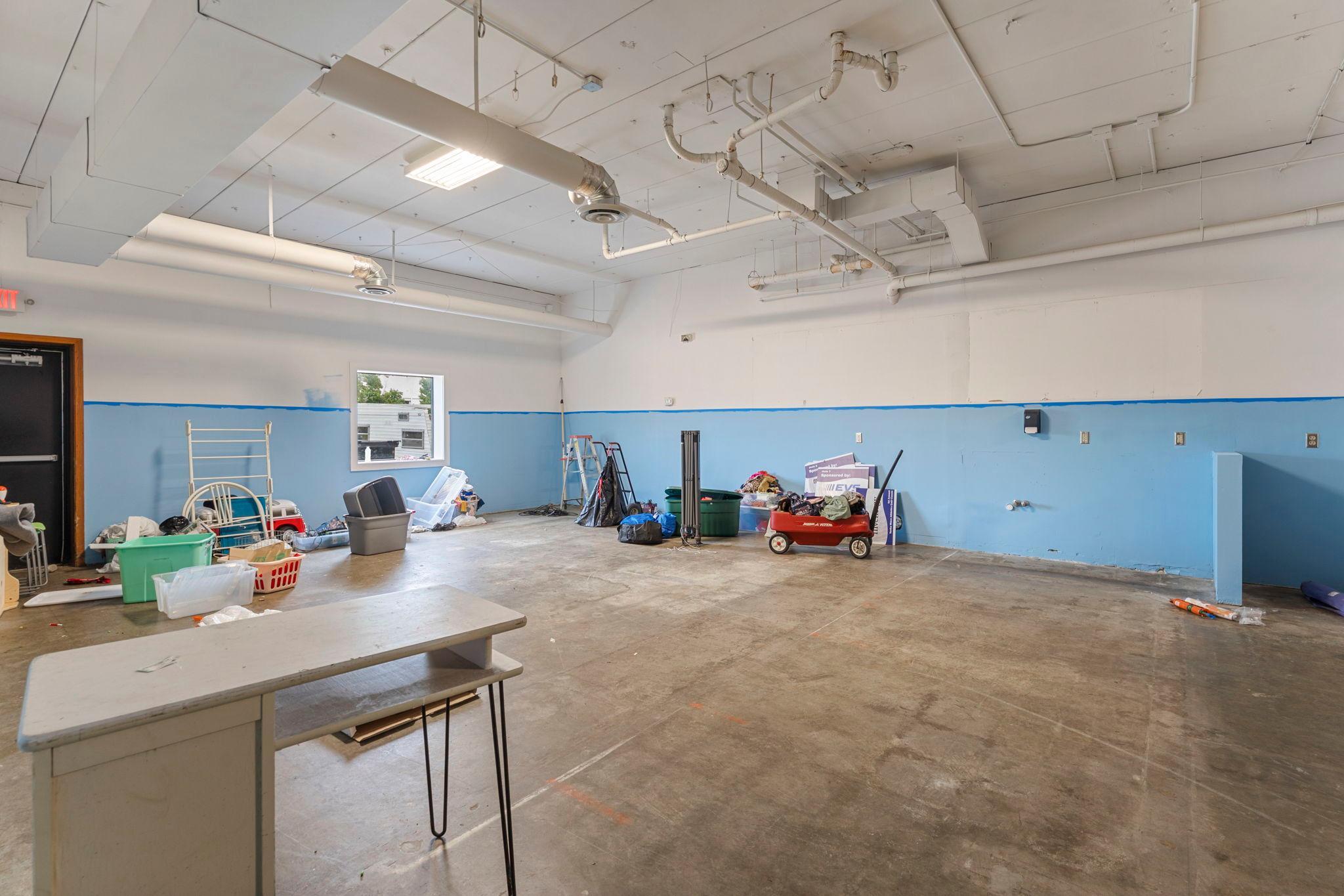 100-web-or-mls-1620 W 98th St-428.jpg