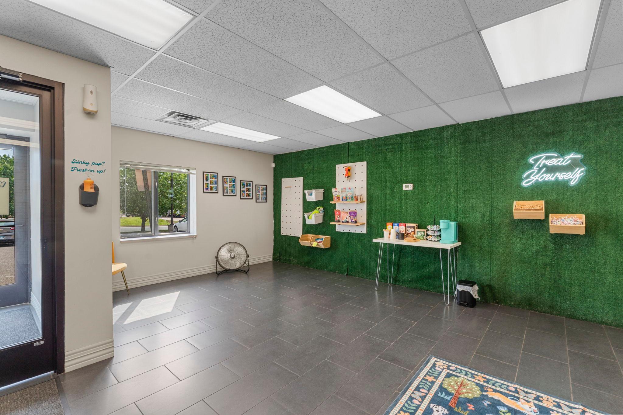 78-web-or-mls-1620 W 98th St-318.jpg