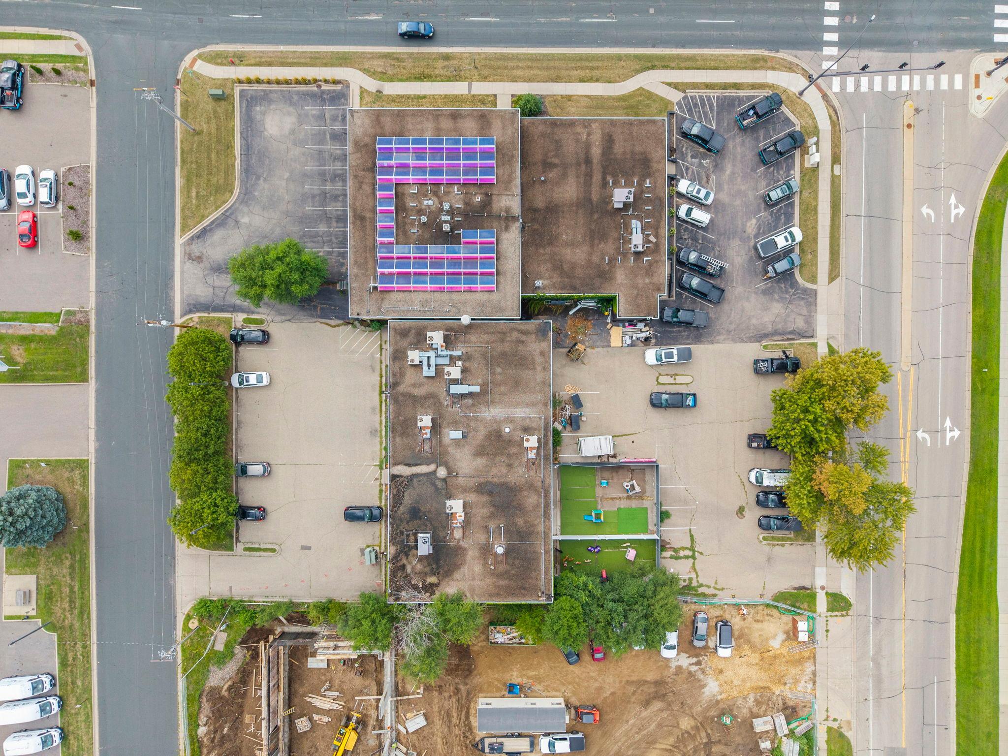 132-web-or-mls-1620 W 98th St-582.jpg
