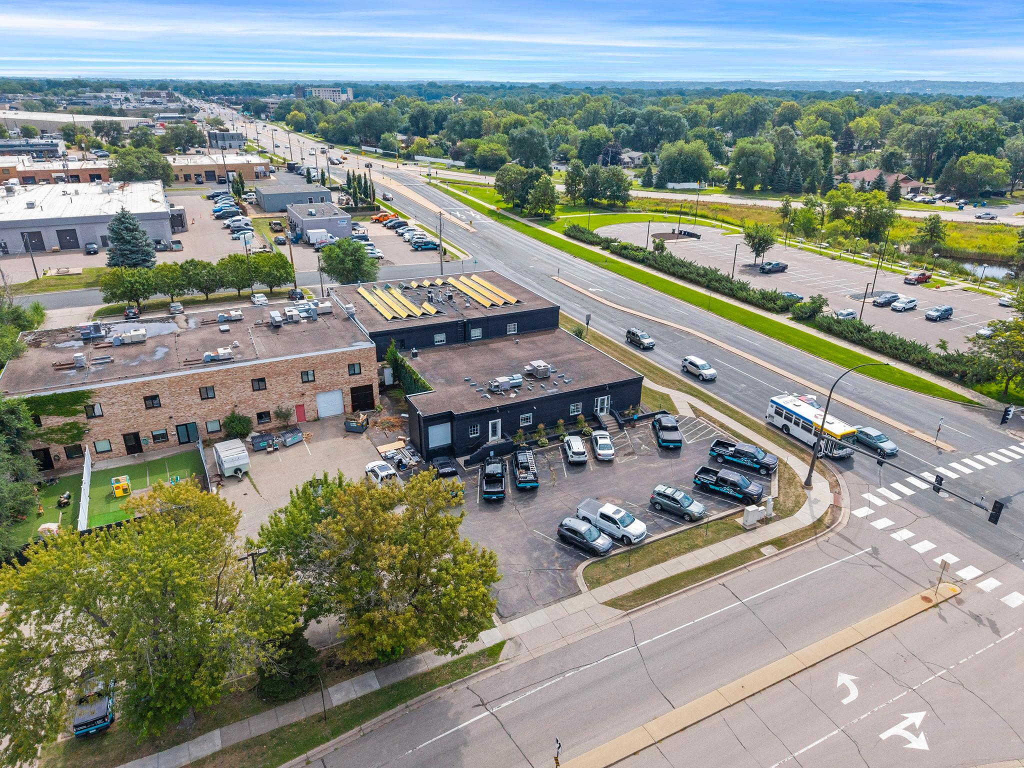 115-web-or-mls-1620 W 98th St-531.jpg