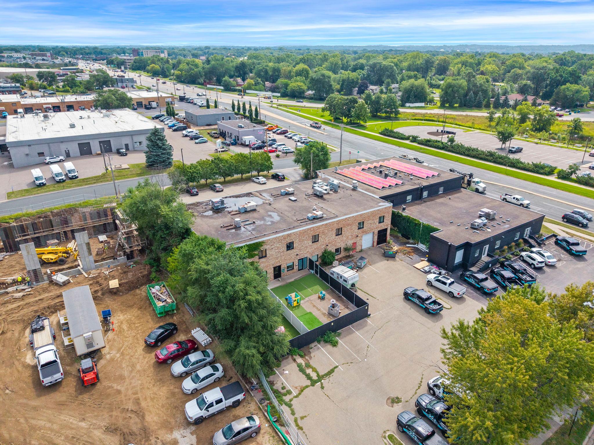 122-web-or-mls-1620 W 98th St-552.jpg