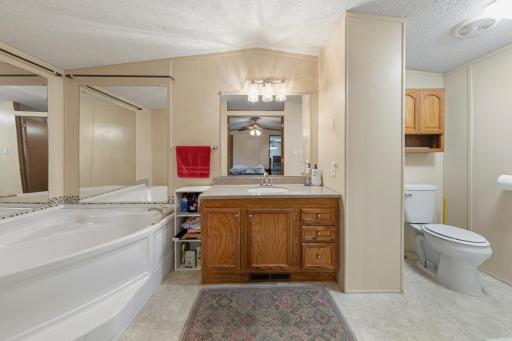 101 Jaybee Lane, Mankato, MN 56001