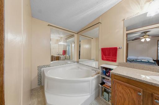 101 Jaybee Lane, Mankato, MN 56001