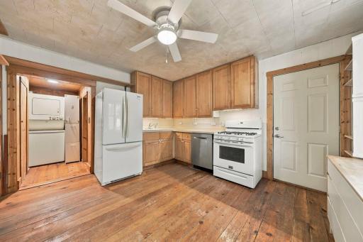 536 E Maple Street, River Falls, WI 54022