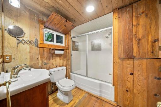 536 E Maple Street, River Falls, WI 54022
