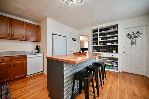 Kitchen Island