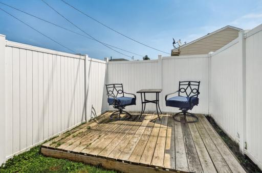 103 4th St SW, Stewartville, MN 55976