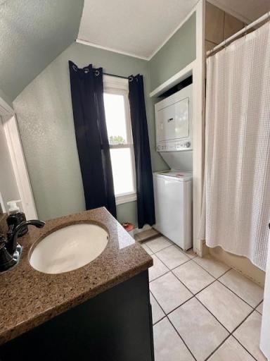 103 4th St SW, Stewartville, MN 55976