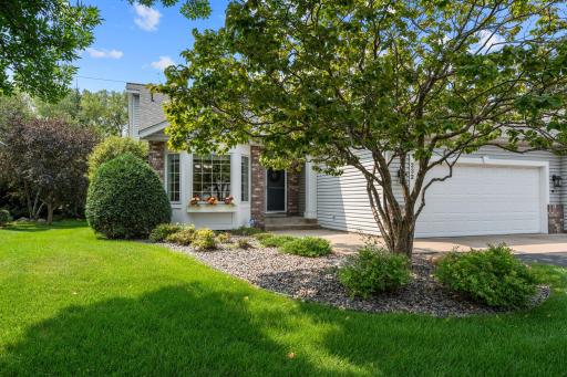Photo for 232 Wildflower Court, Vadnais Heights, MN 55127 - listing #7127516 232 Wildflower Court, Vadnais Heights, MN 55127