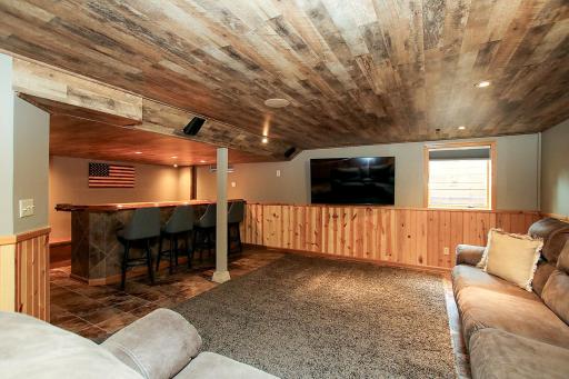 210 Interwood Drive, Glencoe, MN 55336