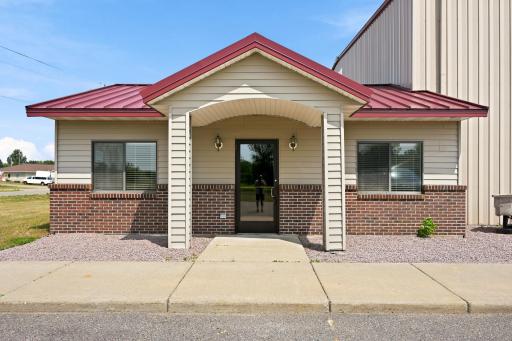16658 11th St NE MLS-2.jpg