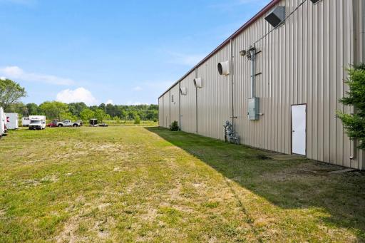 16658 11th St NE MLS-11.jpg
