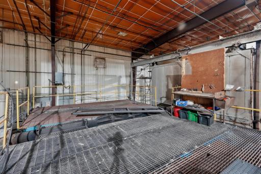 Left side Air driven Moving Mezzanine