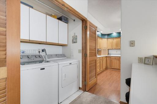 1900 Victoria Road S, J, Mendota Heights, MN 55118