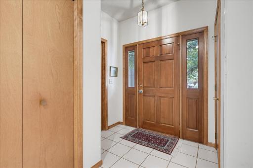 1900 Victoria Road S, J, Mendota Heights, MN 55118