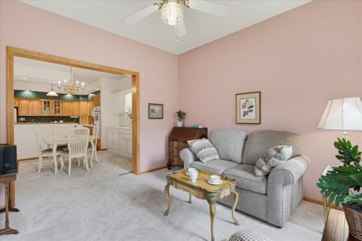 1900 Victoria Road S, J, Mendota Heights, MN 55118