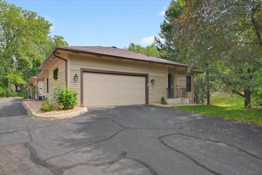 1900 Victoria Road S, J, Mendota Heights, MN 55118