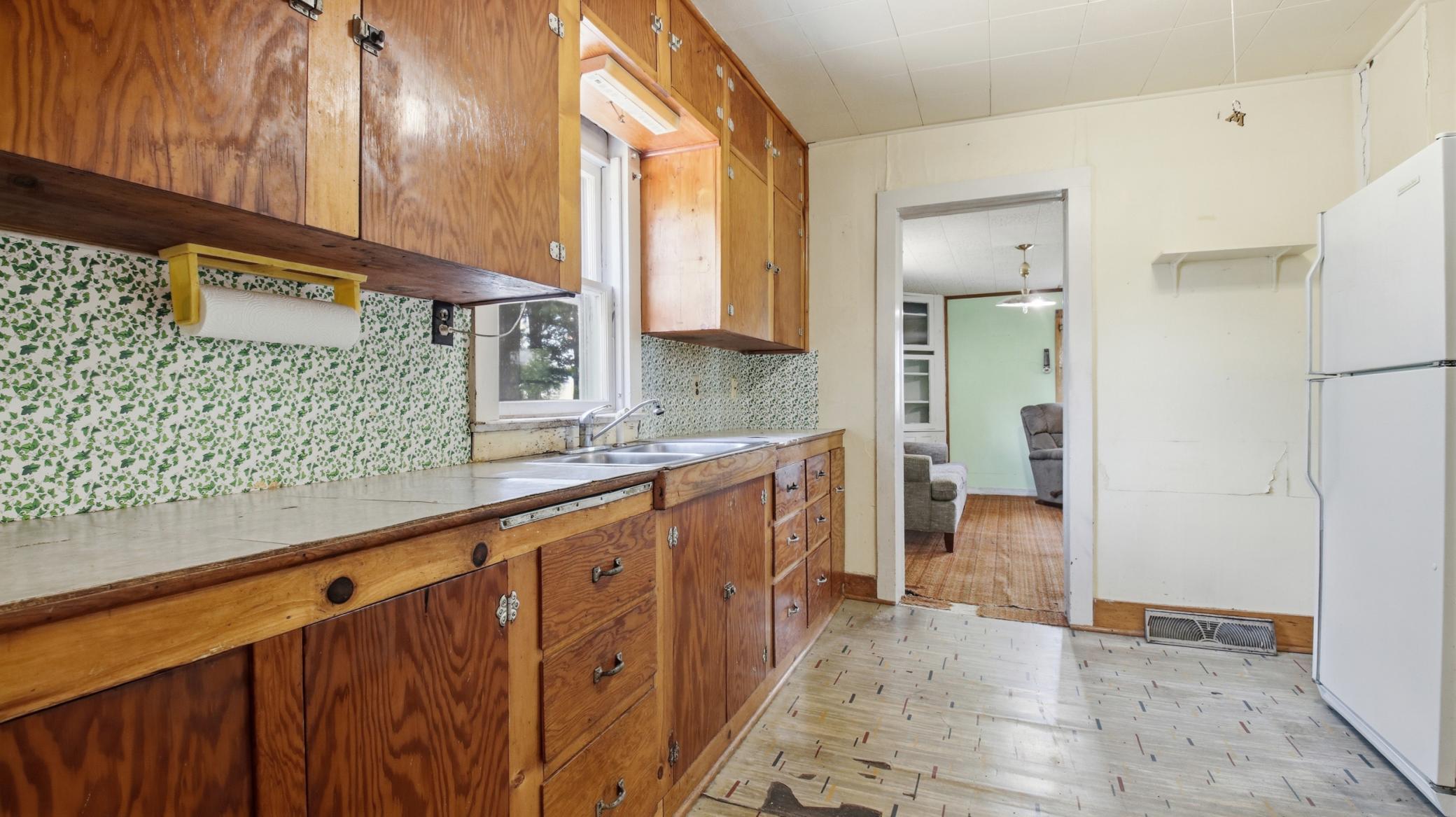 17_2331 8th ave, chetek-12.jpg
