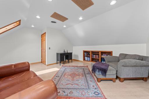 4226 Pillsbury Avenue S, Minneapolis, MN 55409