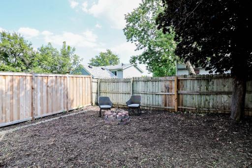 5675 W 137th Street, Savage, MN 55378