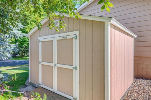 430 Lynn Road SW, Hutchinson, MN 55350