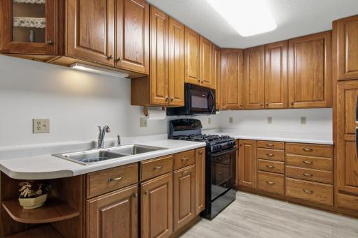 305 W Prospect Street, Thorp, WI 54771