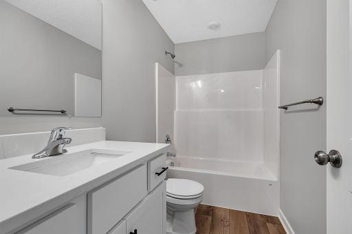 910 13th Avenue NE, Saint Joseph, MN 56374