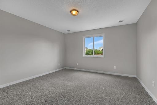 910 13th Avenue NE, Saint Joseph, MN 56374