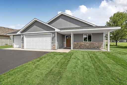 910 13th Avenue NE, Saint Joseph, MN 56374