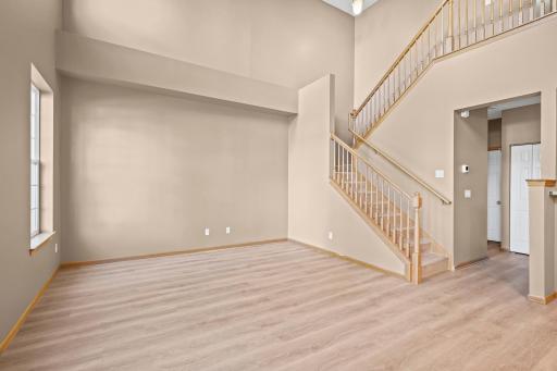 941 Newport Avenue, Shakopee, MN 55379