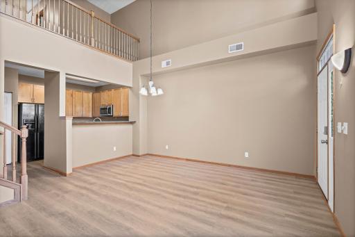 941 Newport Avenue, Shakopee, MN 55379