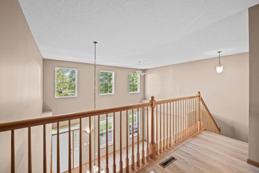 941 Newport Avenue, Shakopee, MN 55379