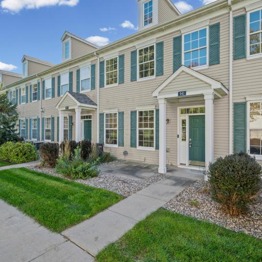 941 Newport Avenue, Shakopee, MN 55379