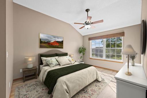 941 Newport Avenue, Shakopee, MN 55379