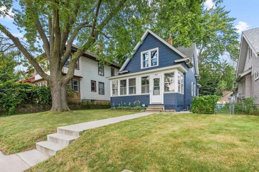 This house is calling you home!