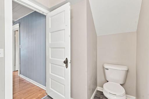 2nd Floor Bathroom