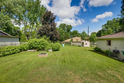 1843 Grant Road, Arden Hills, MN 55112