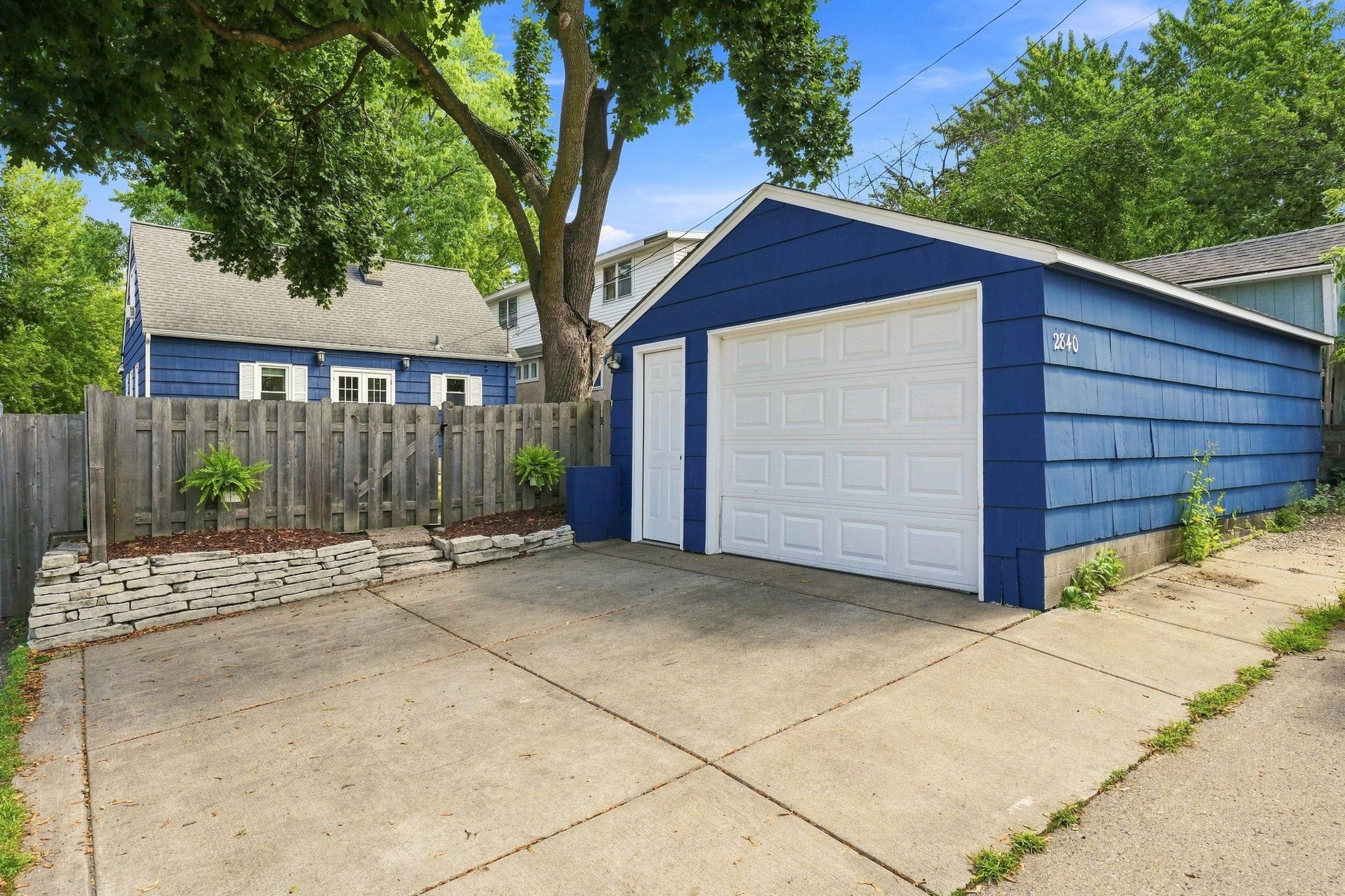 Oversized 1 car garage gives you room to store your outdoor equipment.